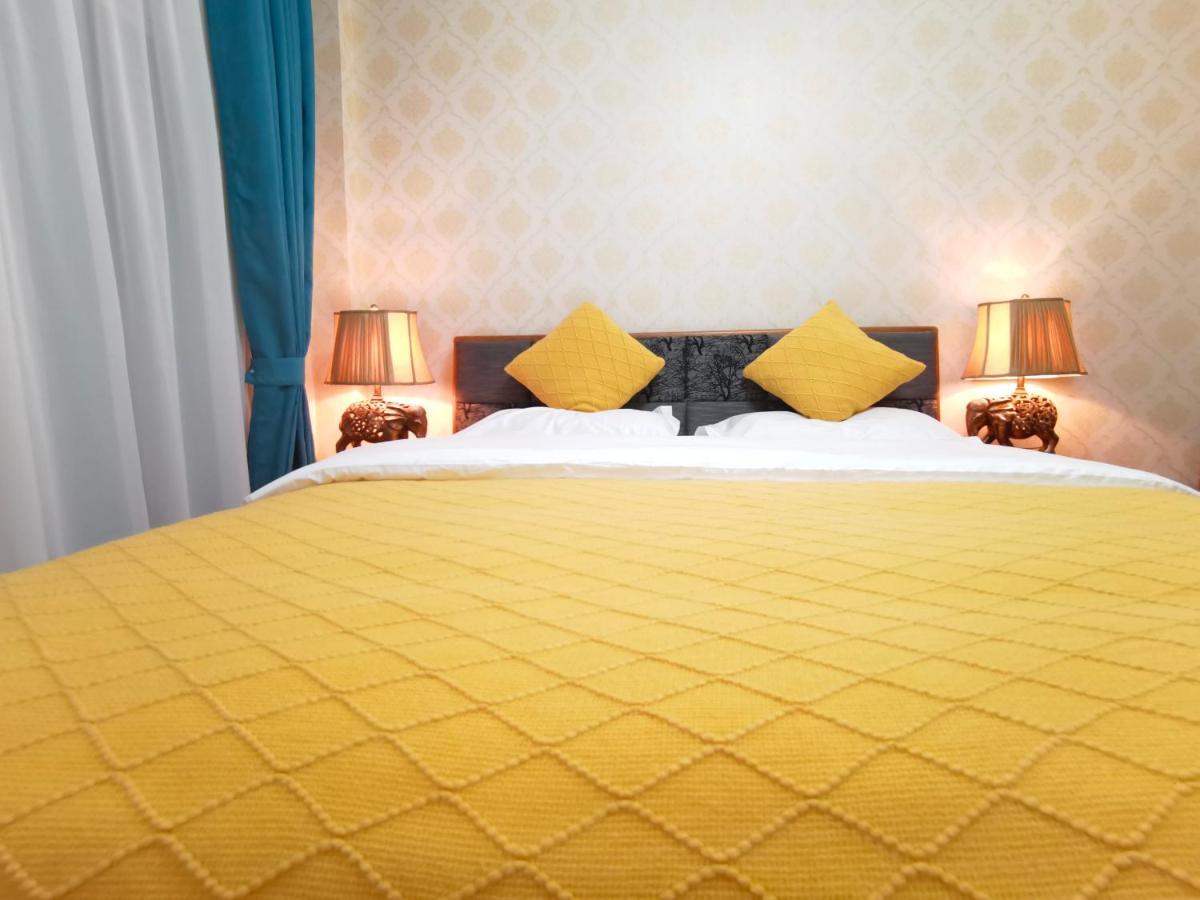 Mama Naxi Guesthouse Лицзян Экстерьер фото