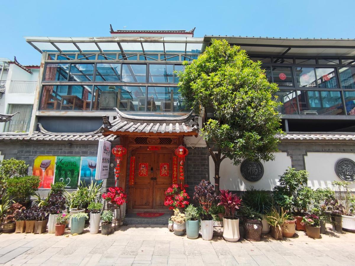 Mama Naxi Guesthouse Лицзян Экстерьер фото